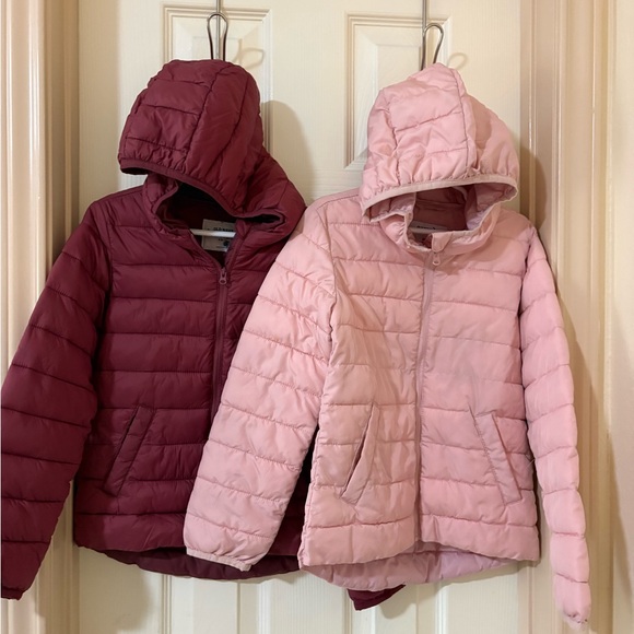 Old Navy Other - 2 Old Navy Kids Puffer Jackets - Burgundy and Pink Water resistant Size S 6-7